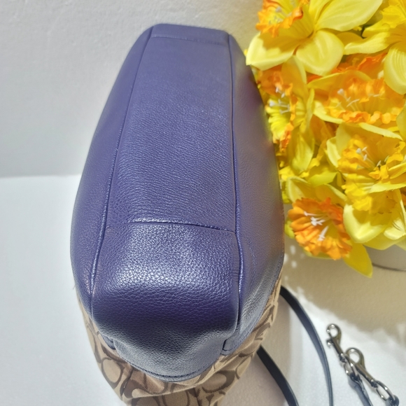 COACH WOMEN PARK SIGNATURE HOBO BLUE/BROWN - Picture 11 of 15